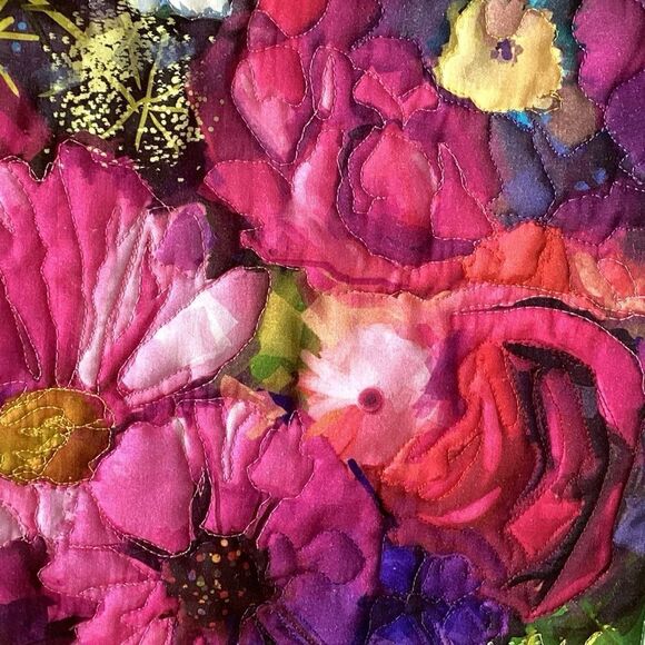 NWT. Color of Flowers Hand Crafted Quilted Wall Art - Picture 4 of 11